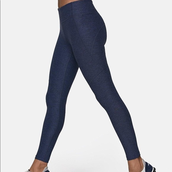 Outdoor Voices 7/8 Warmup Legging (Navy) - Picture 2 of 6